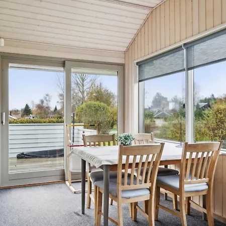 Cozy Summer House Near Feriehus