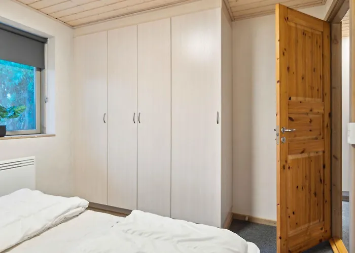 Cozy Summer House Near Casa vacanze Karrebæksminde