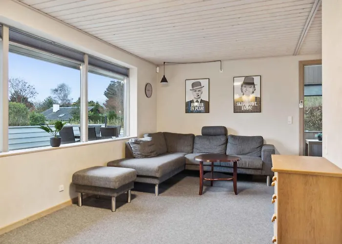 Дом отдыха Cozy Summer House Near Karrebaeksminde