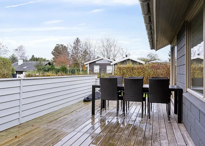 Cozy Summer House Near * Karrebæksminde