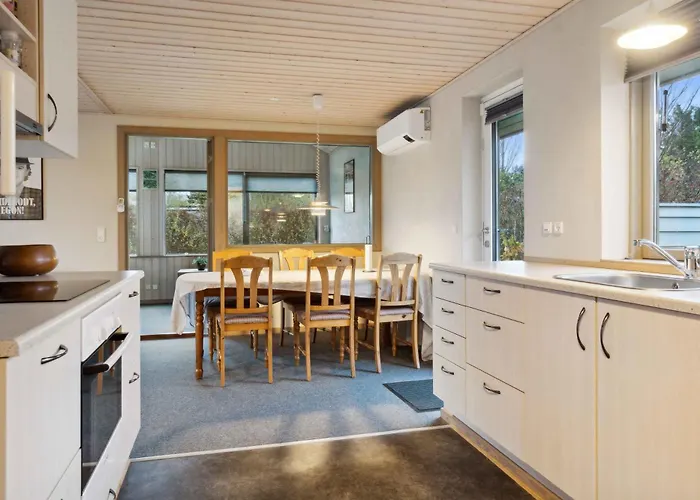 Cozy Summer House Near Casa vacanze